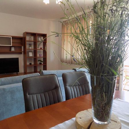 Apartman Borna Vrbnik  Εξωτερικό φωτογραφία