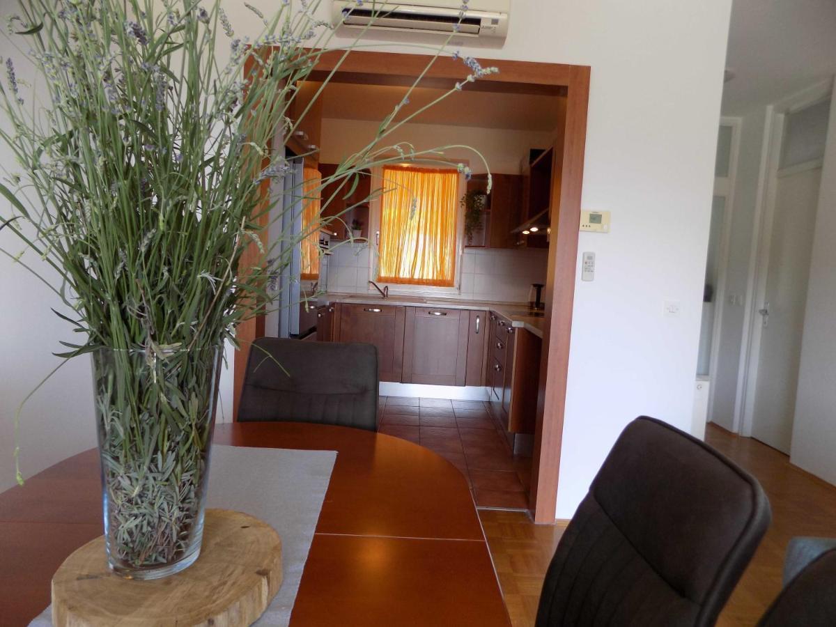 Apartman Borna Vrbnik  Εξωτερικό φωτογραφία